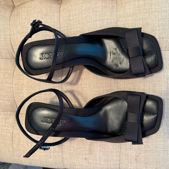 J Crew Satin Bow Peep Toe Padded Rizzo Heel Size 8 Black - Picture 2 of 6